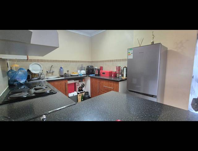 2 BEDROOM APARTMENT FOR SALE IN NOORDWYK